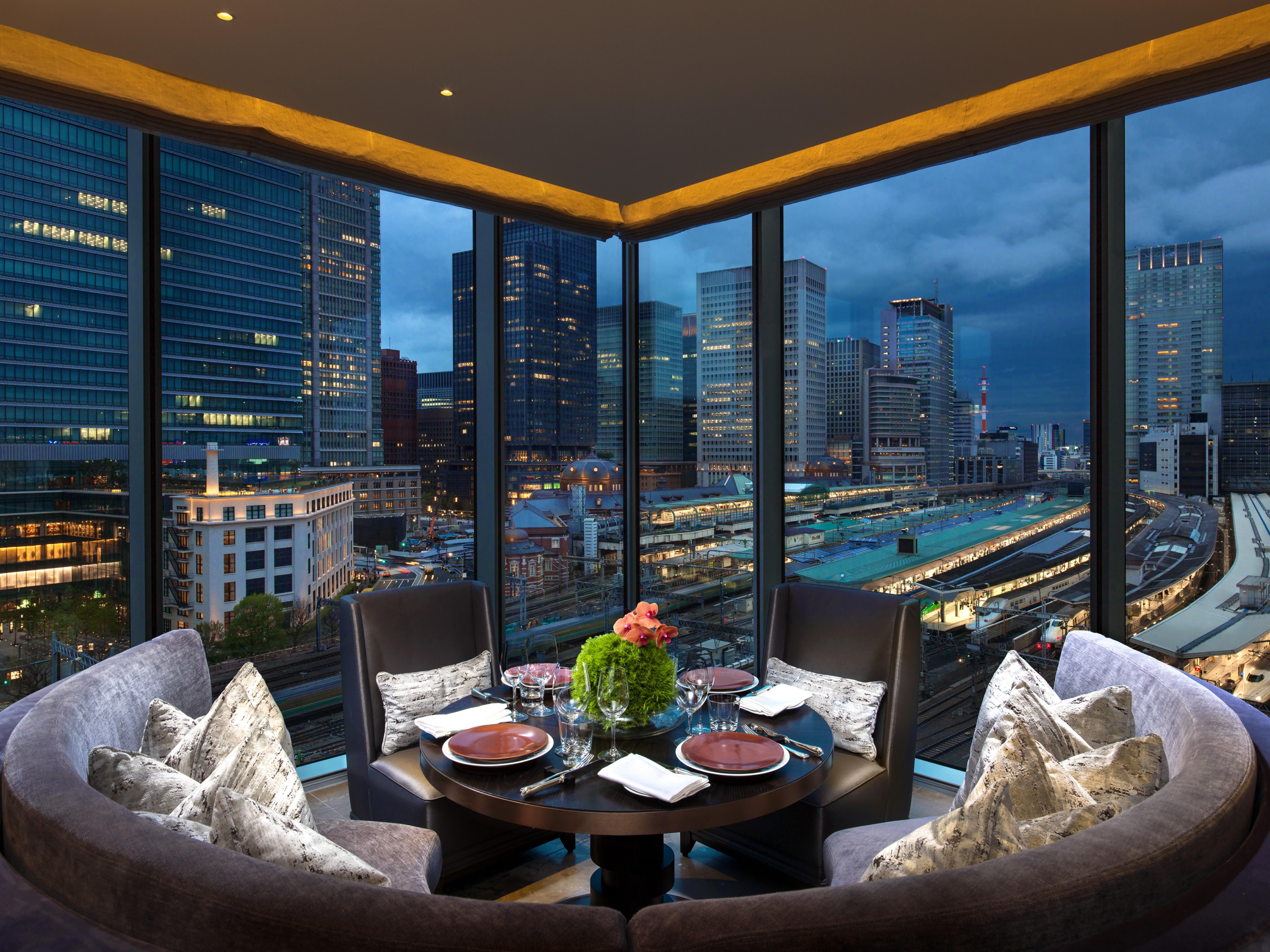 Four Seasons Hotel Tokyo At Marunouchi Exteriör bild