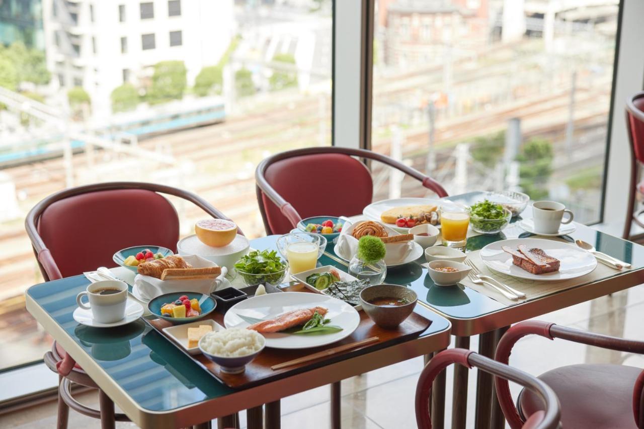 Four Seasons Hotel Tokyo At Marunouchi Exteriör bild