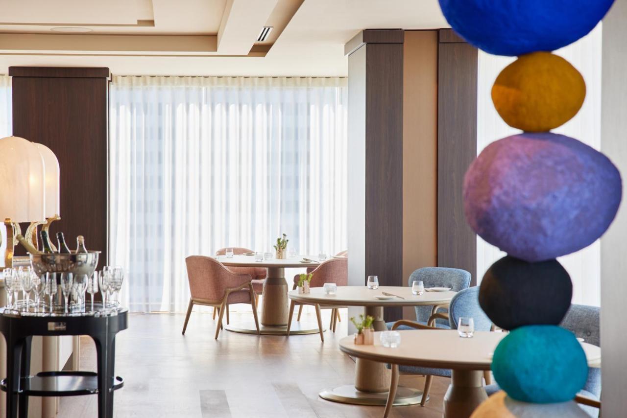 Four Seasons Hotel Tokyo At Marunouchi Exteriör bild