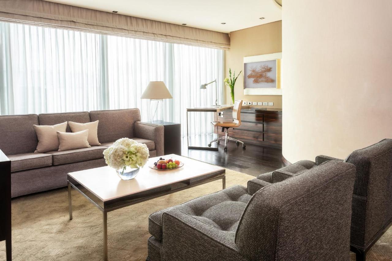 Four Seasons Hotel Tokyo At Marunouchi Exteriör bild