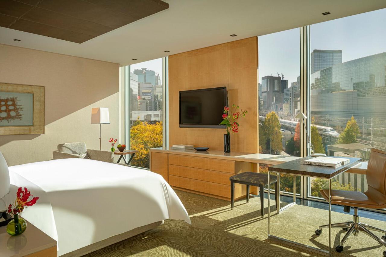 Four Seasons Hotel Tokyo At Marunouchi Exteriör bild