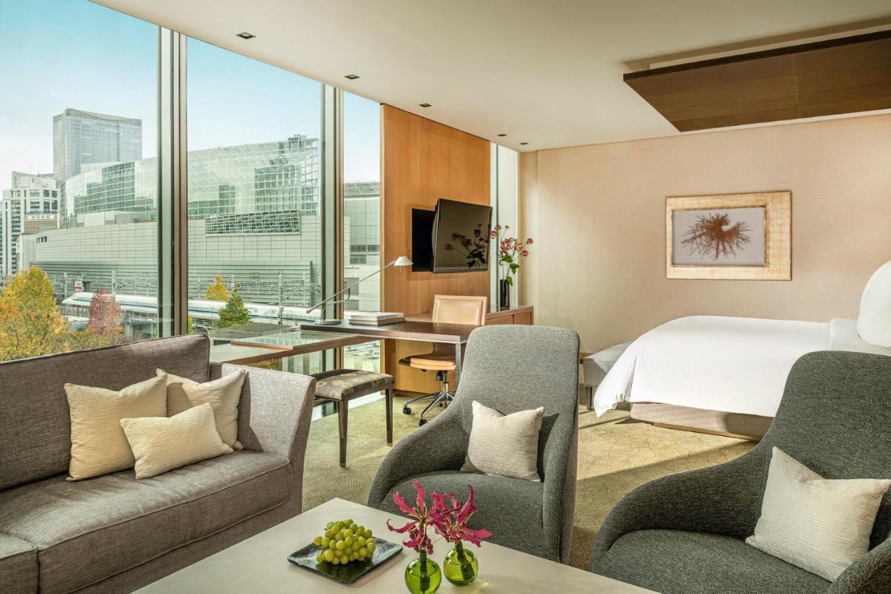 Four Seasons Hotel Tokyo At Marunouchi Exteriör bild
